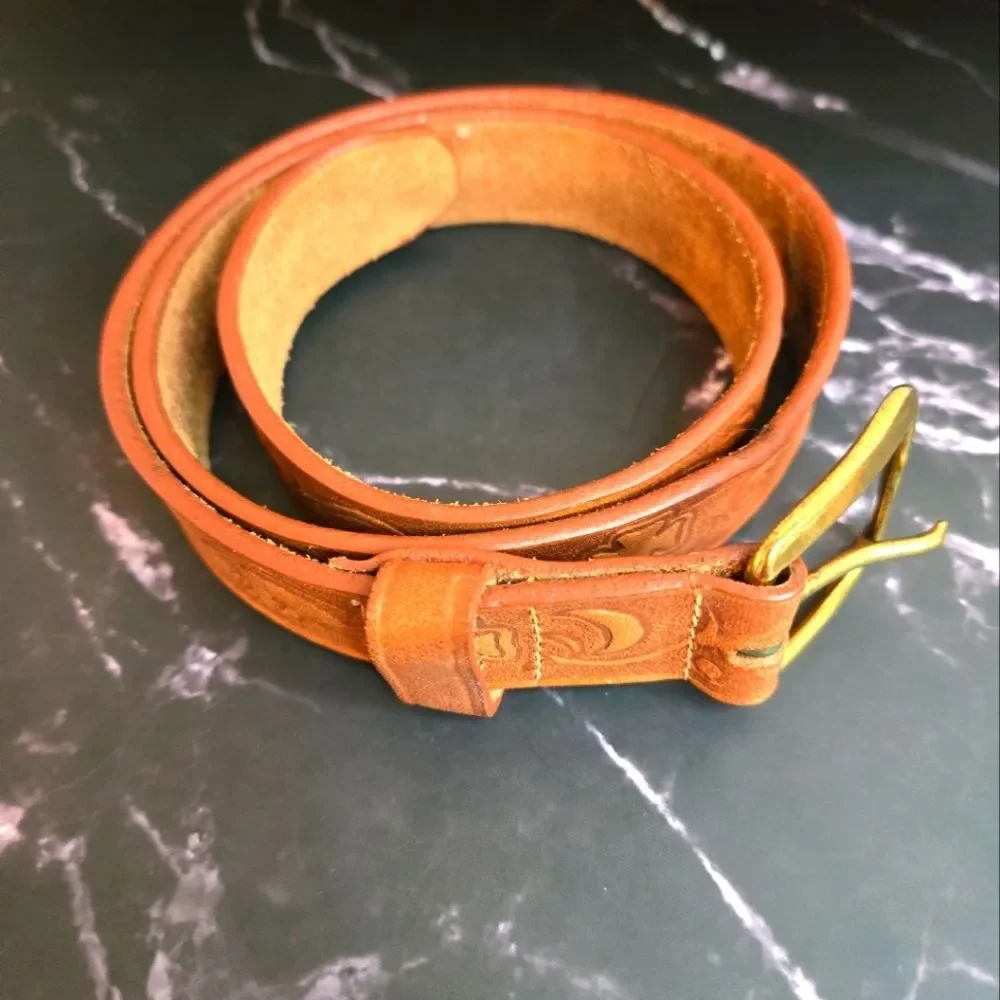 Vintage 1960's Girl Scout Youth Brown Leather Tooled Trefoil Belt w/Buckle 26
